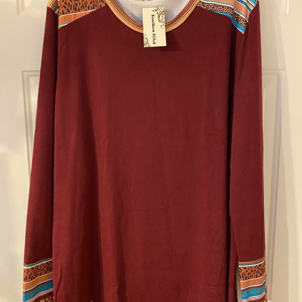 NWT 3XL Burgundy Shirt w/Stripes across the back